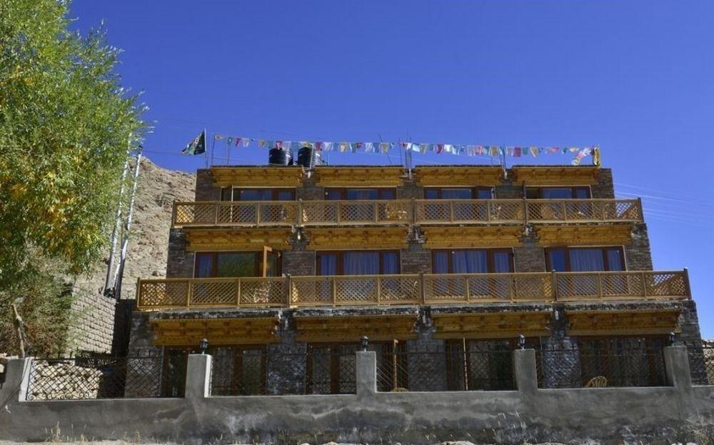 Отель Himalayan Residency Ladakh Лех Экстерьер фото
