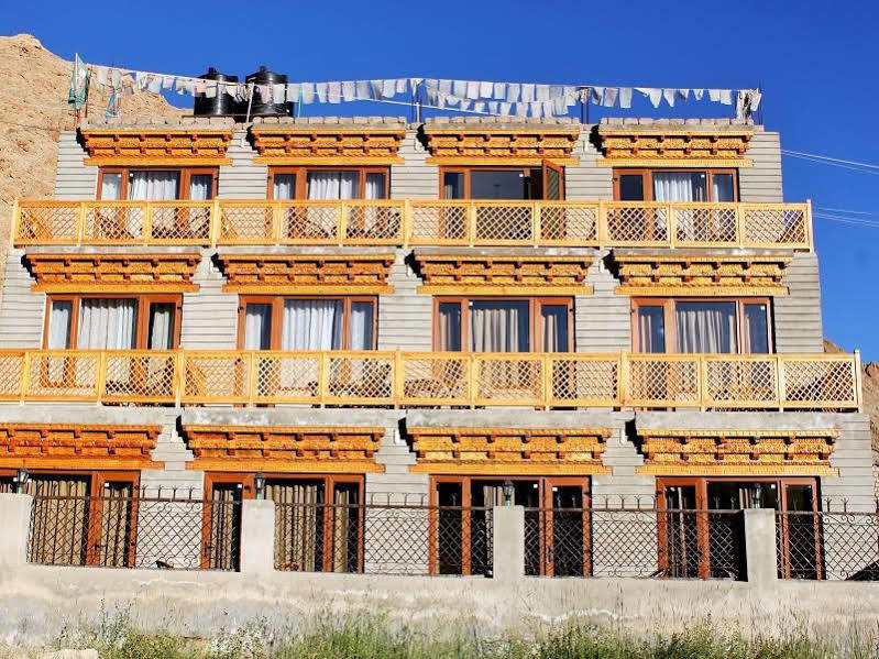 Отель Himalayan Residency Ladakh Лех Экстерьер фото
