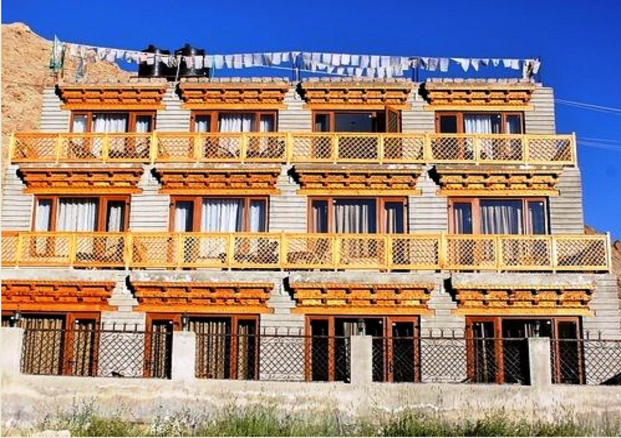 Отель Himalayan Residency Ladakh Лех Экстерьер фото