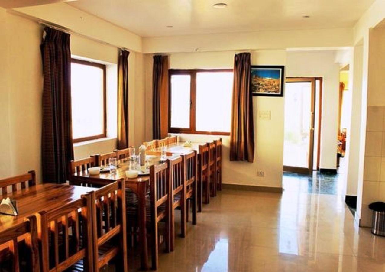 Отель Himalayan Residency Ladakh Лех Экстерьер фото