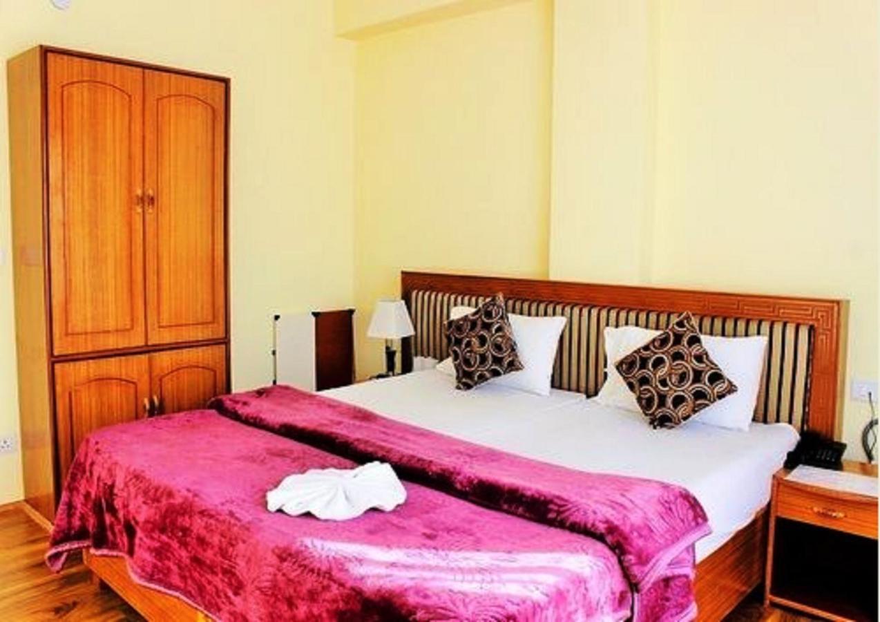 Отель Himalayan Residency Ladakh Лех Экстерьер фото